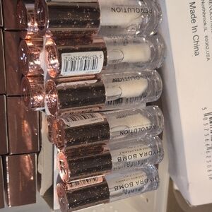 Bulk Buy 6 Revolution Hydra Bomb Gloss Collection with Vitamin E Oversized Tube